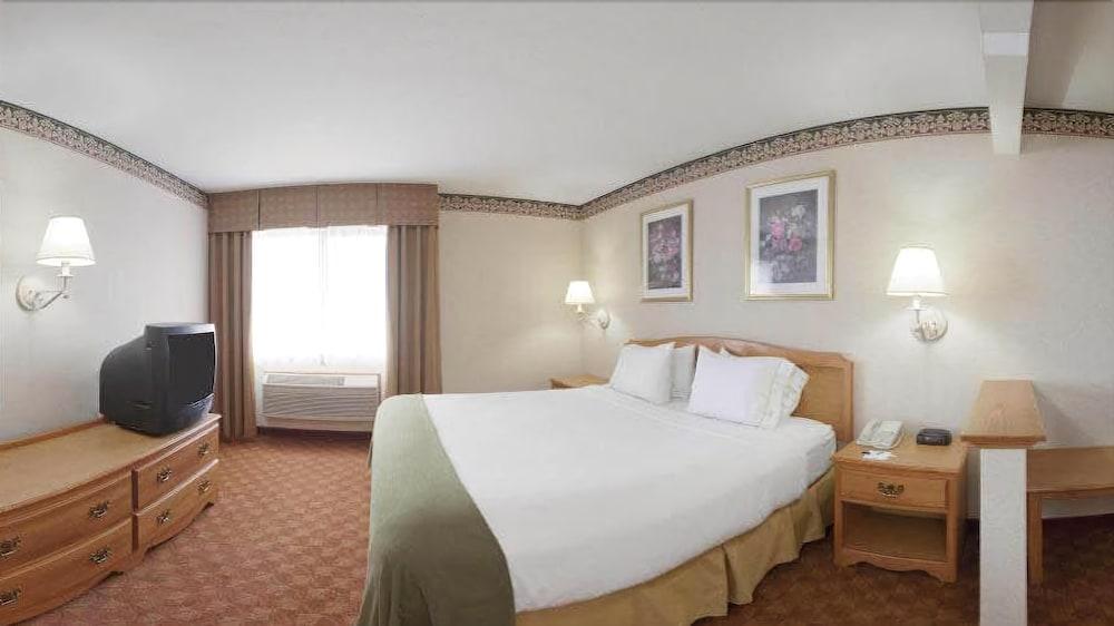 Holiday Inn Express Hotel & Suites Wauseon By Ihg Eksteriør billede
