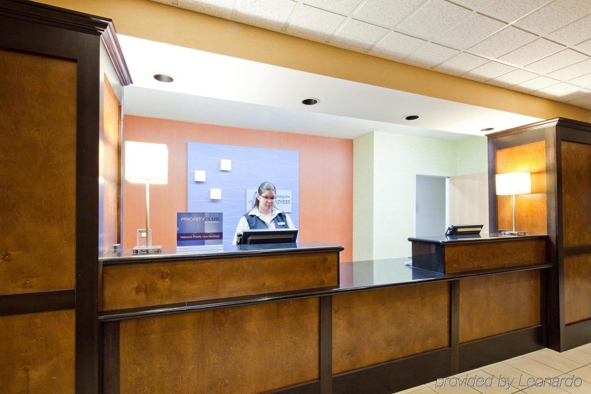 Holiday Inn Express Hotel & Suites Wauseon By Ihg Interiør billede