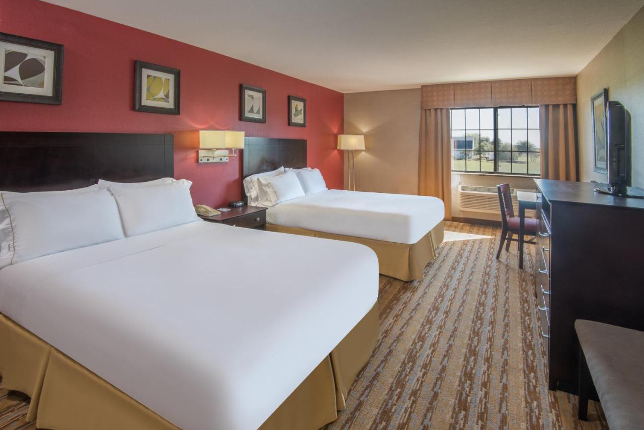 Holiday Inn Express Hotel & Suites Wauseon By Ihg Eksteriør billede